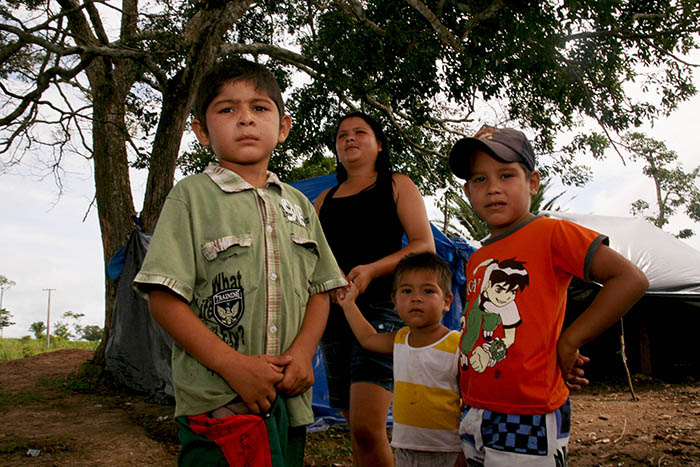 Os posseiros afirmam que 160 famílias estariam acampadas na fazenda Canaã